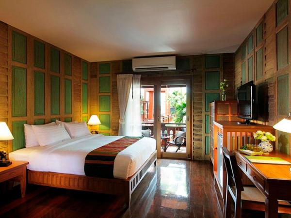 Baan U Sabai Boutique House-SHA Plus : photo 6 de la chambre chambre king supérieure avec vue sur la piscine