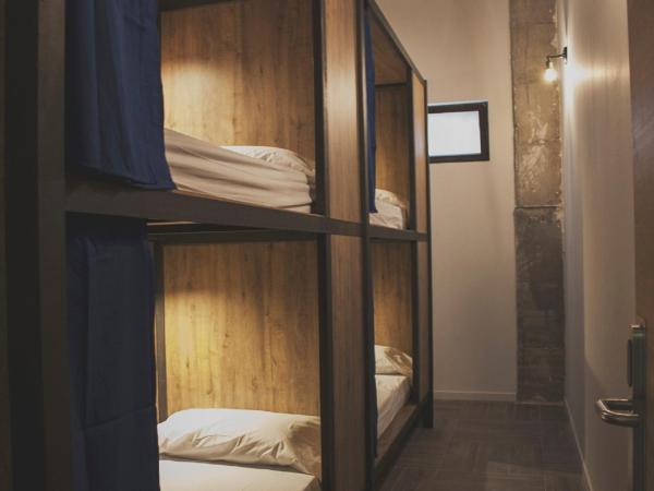 The Market Hostel : photo 6 de la chambre lit dans dortoir mixte de 4 lits