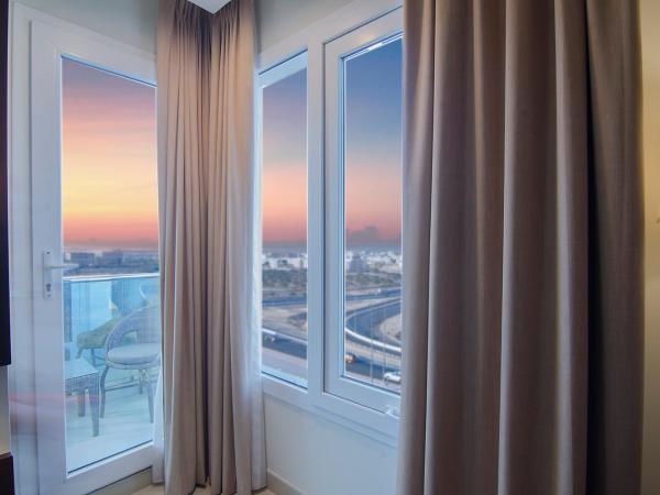 Al Murooj Grand Hotel : photo 2 de la chambre chambre double deluxe avec balcon