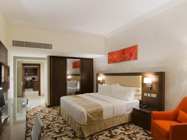 Al Murooj Grand Hotel : photo 3 de la chambre suite al murooj
