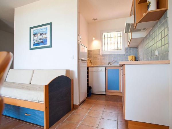 Résidence Les Hameaux de Santa Giulia : photo 5 de la chambre villa 1 chambre avec terrasse - vue sur mer (4 adultes)