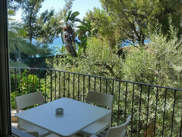 Taormina Villa Oasis Residence : photo 8 de la chambre appartement - vue sur jardin