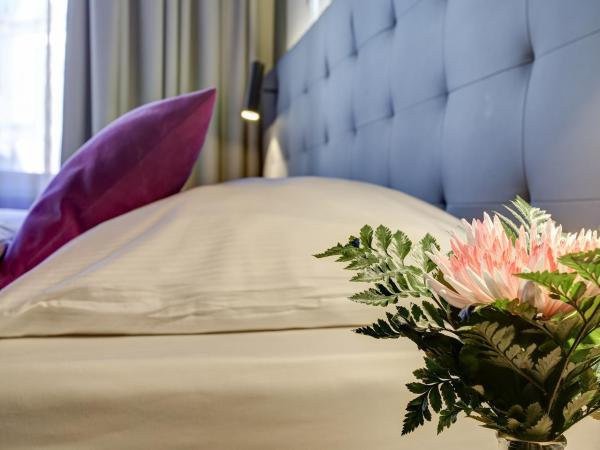 Boutique 003 Köln am DOM : photo 1 de la chambre chambre quadruple