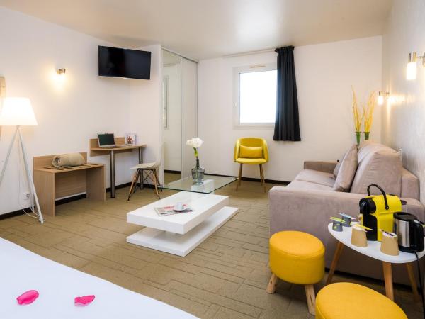 Hôtel Restaurant Le Clos Fleuri : photo 7 de la chambre chambre double privilège