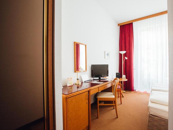 HK Hotel Düsseldorf City : photo 4 de la chambre chambre double affaires