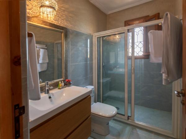 Hôtel Riad Airport Marrakech : photo 10 de la chambre chambre double ou lits jumeaux