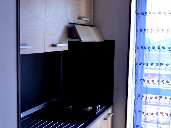 Albergo Guido Reni : photo 8 de la chambre chambre double ou lits jumeaux avec kitchenette et balcon