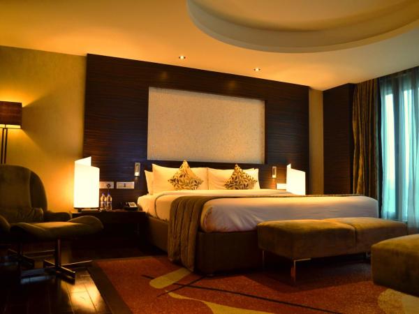 Vivanta Hyderabad, Begumpet : photo 4 de la chambre presidential suite - king bed