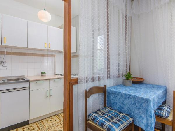 Apartment Complex Sauko : photo 10 de la chambre studio