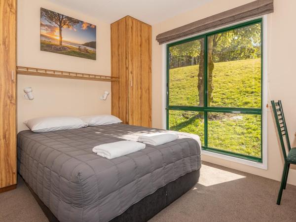 Blue Lake TOP 10 Holiday Park : photo 4 de la chambre one-bedroom cabin with ensuite