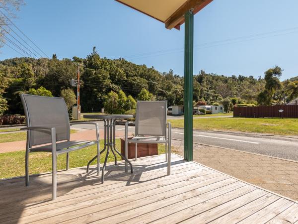 Blue Lake TOP 10 Holiday Park : photo 2 de la chambre chalet 2 chambres avec kitchenette