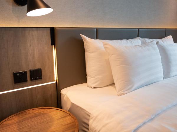 Nathan Hotel : photo 8 de la chambre chambre lit queen-size nathan