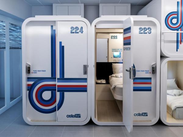 Ostelzzz Milano : photo 3 de la chambre chambre quadruple avec salle de bains privative