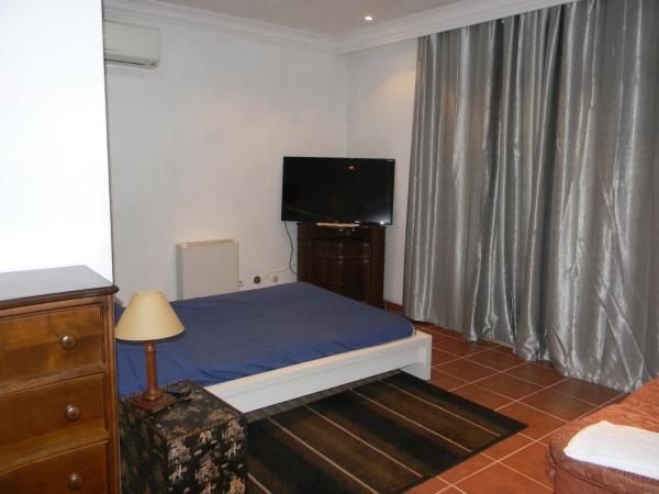 Casa Estrada da Guia : photo 5 de la chambre chambre double