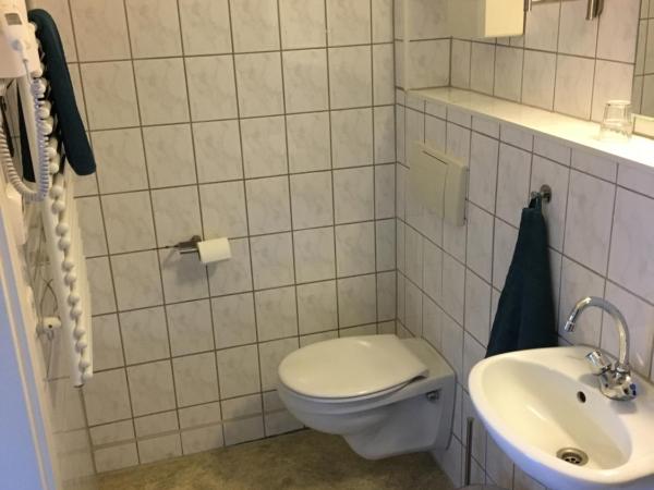 Zum armen Mann : photo 8 de la chambre chambre double avec salle de bains privative