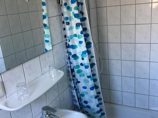 Zum armen Mann : photo 7 de la chambre chambre double avec salle de bains privative