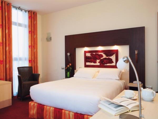 Hostellerie Saint Vincent Beauvais Aeroport : photo 5 de la chambre chambre double supérieure