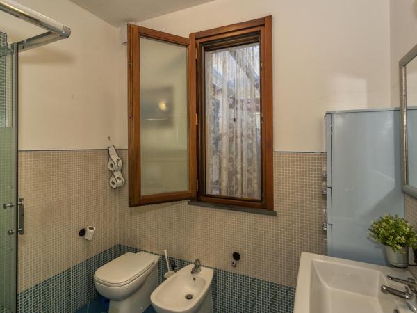 Il Dolce Sospiro : photo 10 de la chambre chambre lit king-size - vue sur jardin