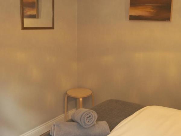 Big Yellow Door in Queens Quarter : photo 4 de la chambre chambre double avec salle de bains commune