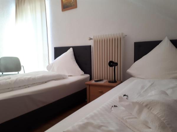 Hotel Taverne Inos : photo 6 de la chambre chambre lits jumeaux standard