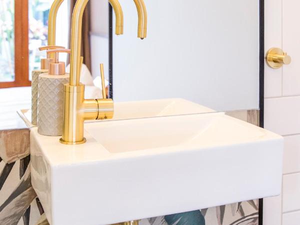 Bayhaven Lodge : photo 9 de la chambre chambre côté jardin