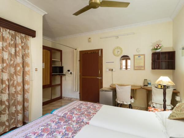 Sonnetta Residency : photo 4 de la chambre chambre double standard avec ventilateur