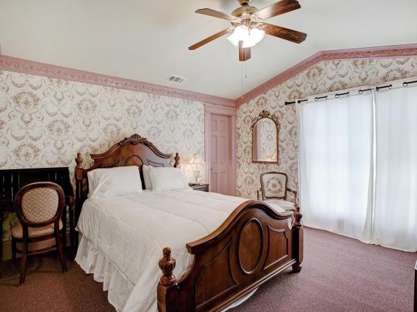 Sara's Inn on the Boulevard : photo 4 de la chambre chambre lit queen-size