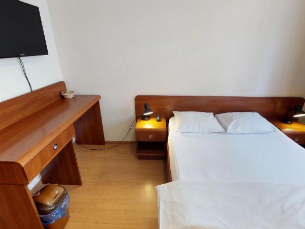 Noclegi Czarna Perła : photo 2 de la chambre chambre double