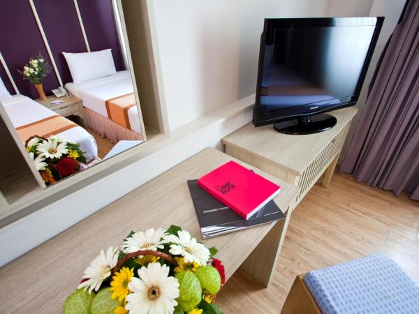 Trang Hotel Bangkok - SHA Plus : photo 8 de la chambre chambre double ou lits jumeaux supérieure