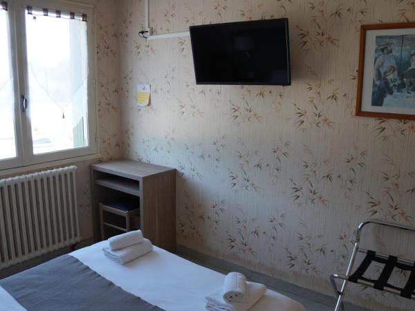 Hotel Pinede : photo 3 de la chambre chambre double