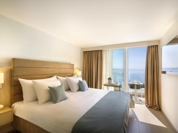 Girandella Valamar Collection Resort : photo 3 de la chambre room for 2 seaview - designed for adults