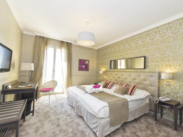 Hôtel Le Royal Promenade des Anglais : photo 1 de la chambre chambre double ou lits jumeaux supérieure - vue sur mer