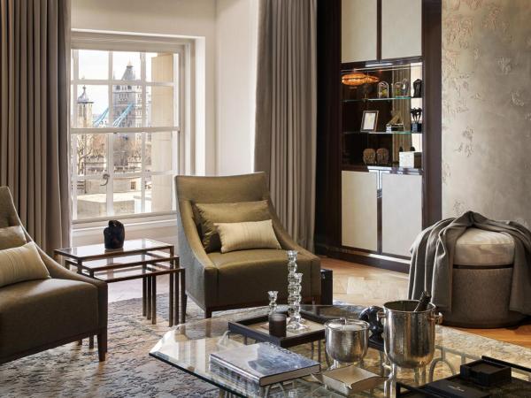 Four Seasons Hotel London at Ten Trinity Square : photo 2 de la chambre three bedroom tower view hotel residence