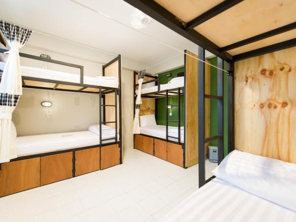 The Neighbors Hostel : photo 2 de la chambre lit dans dortoir pour femmes de 6 lits