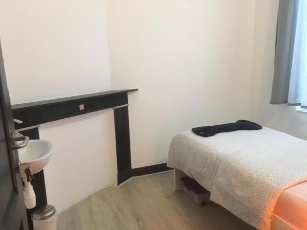 Leonard room : photo 6 de la chambre chambre simple standard avec salle de bains commune
