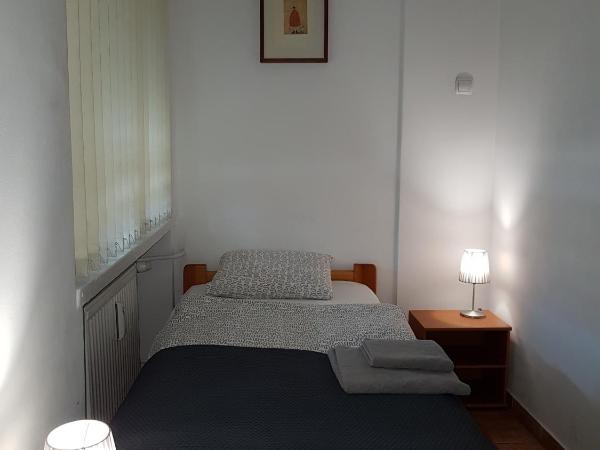 Pokoje gościnne przy Ogrodzie Staromiejskim : photo 6 de la chambre chambre lits jumeaux