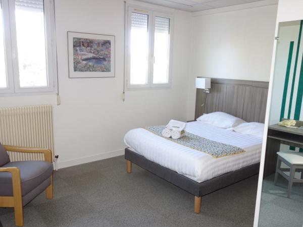 Hostellerie Bon Pasteur : photo 2 de la chambre chambre double confort
