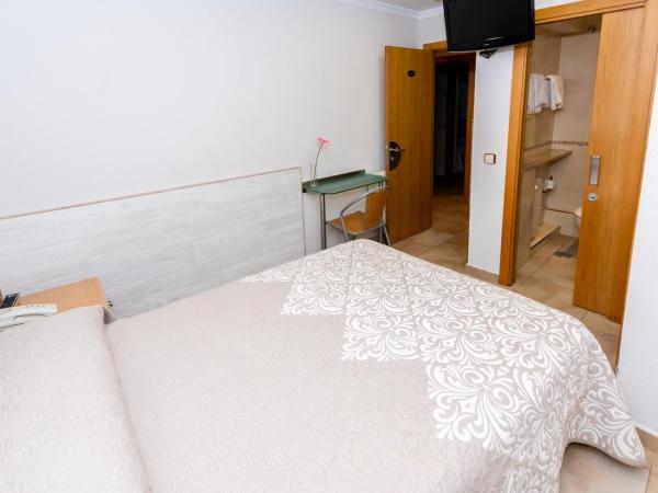 Hostal Viky : photo 9 de la chambre chambre double