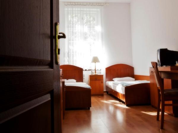 DS Cztery Pory Roku : photo 1 de la chambre chambre lits jumeaux