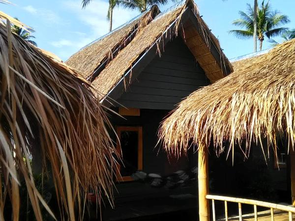 Lanta New Coconut Bungalow : photo 1 de la chambre bungalow - vue sur jardin