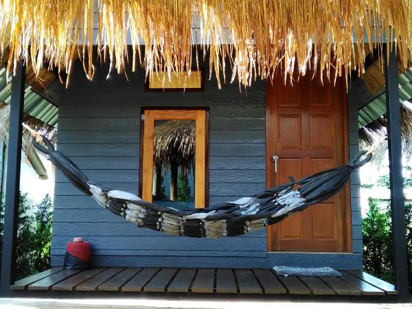 Lanta New Coconut Bungalow : photo 5 de la chambre bungalow - vue sur jardin