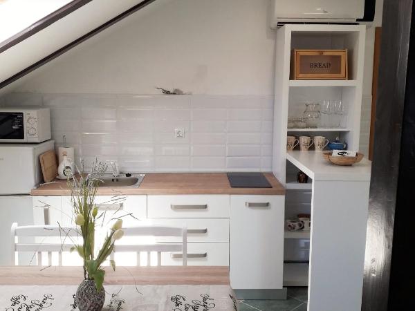 Guest House Klaudija : photo 2 de la chambre studio