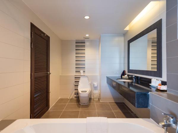 Hotel J Pattaya : photo 7 de la chambre grande chambre familiale deluxe