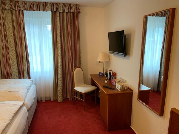 Gästehaus Alpinia : photo 3 de la chambre chambre simple avec douche