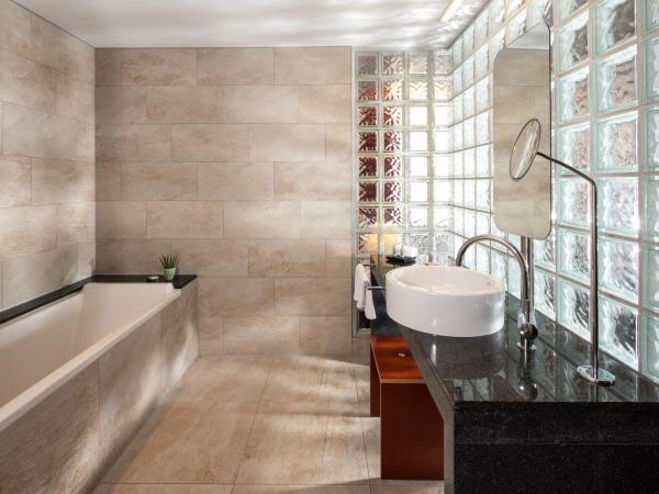 Mövenpick Hotel Berlin Am Potsdamer Platz : photo 4 de la chambre chambre lits jumeaux supérieure