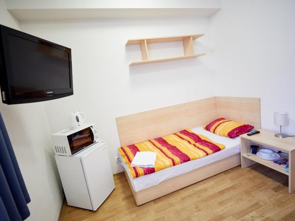 University Hotel : photo 6 de la chambre chambre simple standard