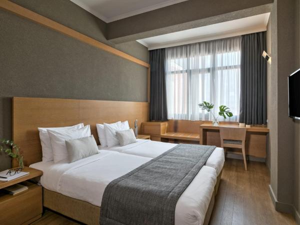 Porto Palace Hotel Thessaloniki : photo 4 de la chambre chambre familiale