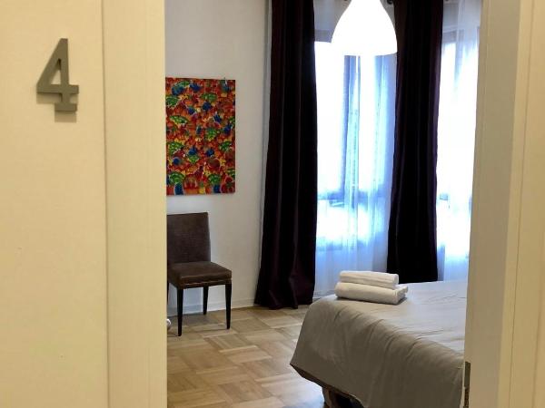 CITYHOUSE : photo 6 de la chambre chambre double standard avec salle de bains commune