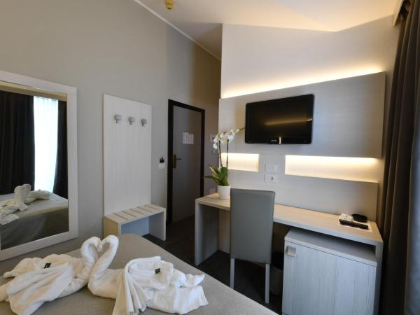 Hotel Europa : photo 6 de la chambre chambre double ou lits jumeaux standard avec forfait plage