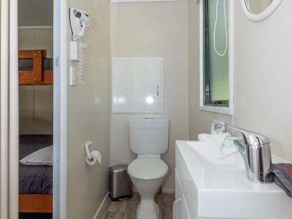 Blue Lake TOP 10 Holiday Park : photo 2 de la chambre cabine avec salle de bains privative